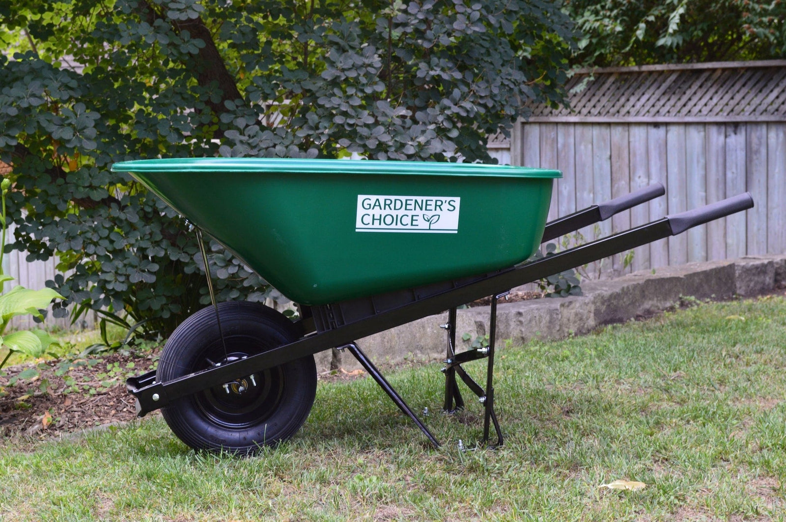 Choice 1-Wheel Homeowner Poly Tray Wheelbarrow with Steel Handles, 6-cu-ft K7N8 - product image 2