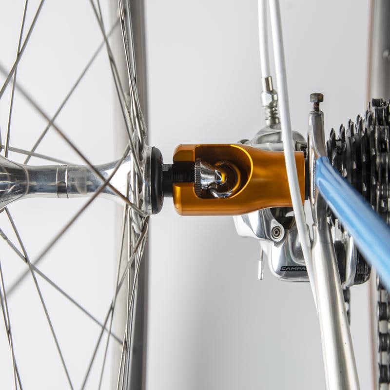 Hogg Front Wheel Holder with Anti-Rotation Strap, 2-pc L8J1 - product image 4