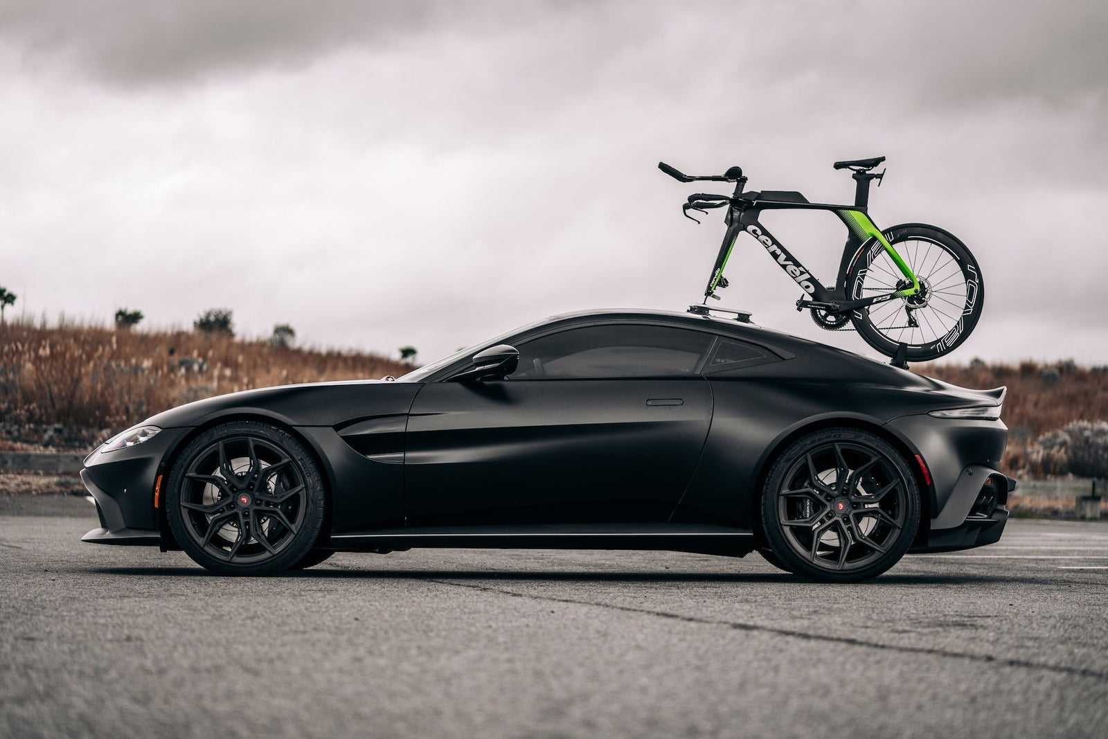 Talon MAX Bike Rack with HUSKE Plugs, Black Q5Y5 - product image 6