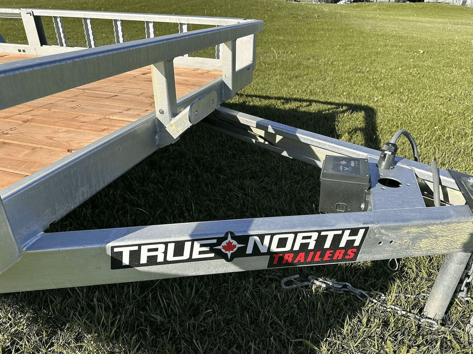 83-in x 16-ft Tandem Axle Utility Trailer, Galvanized V0K2 - product image 7