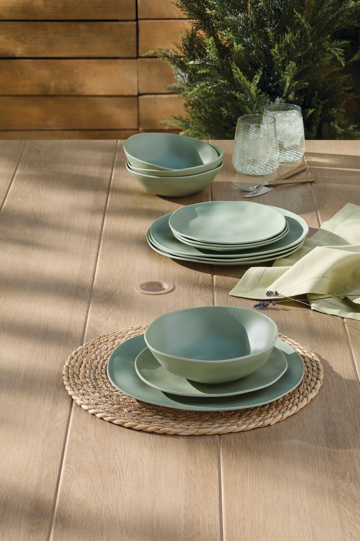 Everyday Dinnerware Set, BPA-Free, Sage Green, 12-pk Q8X9 - product image 4