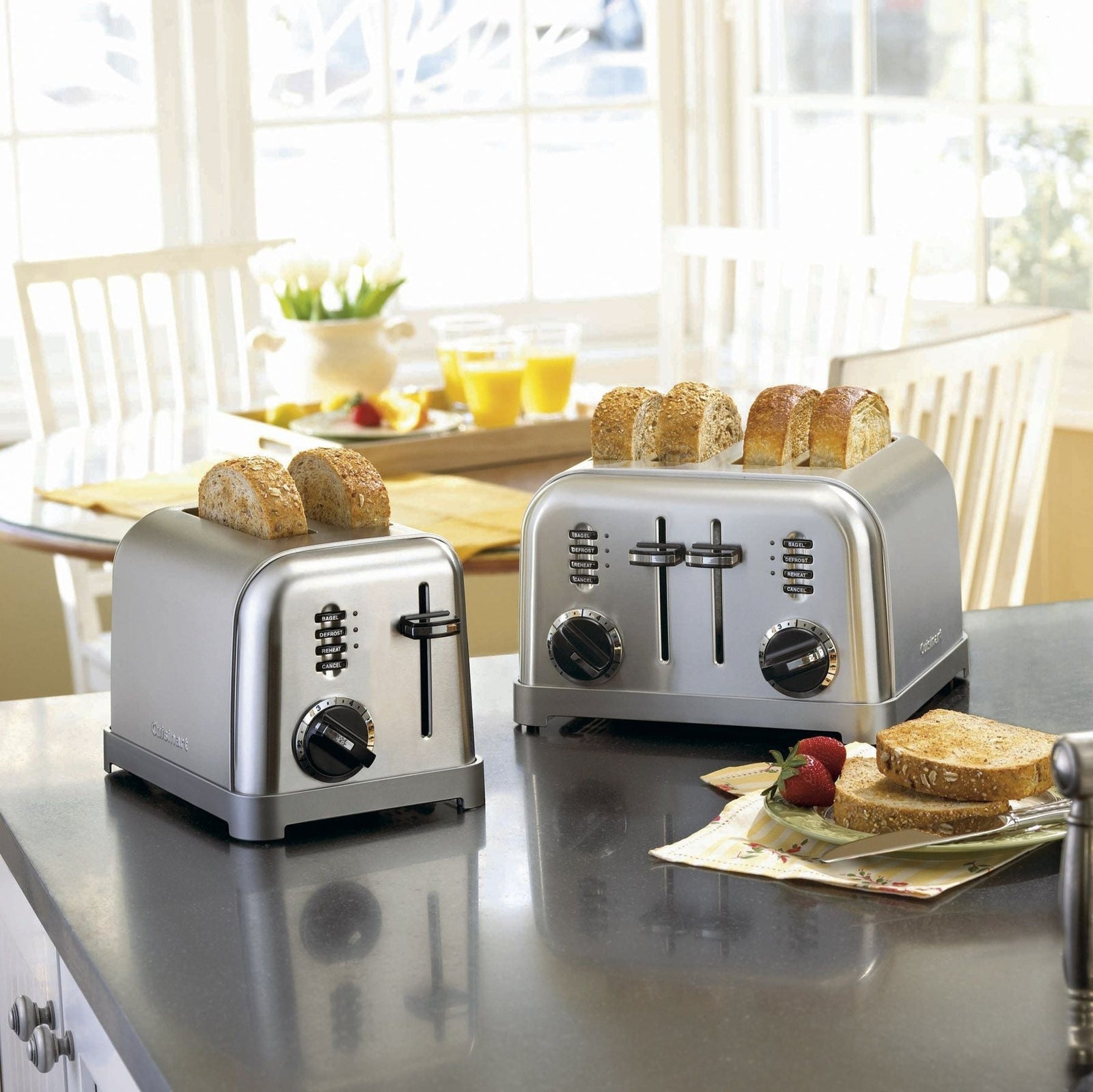 Metal Classic Toaster with 6 Settings, Stainless Steel, 4-Slices J4D7 - product image 4