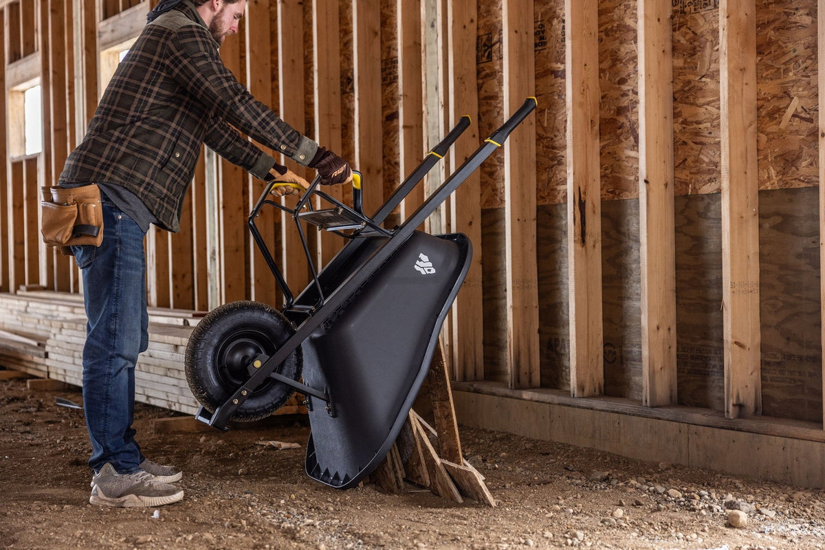 Pro Grade Heavy Duty Poly Tub Wheelbarrow, Poly/Plastic Tray, 6-cu-ft V7Q4 - product image 5